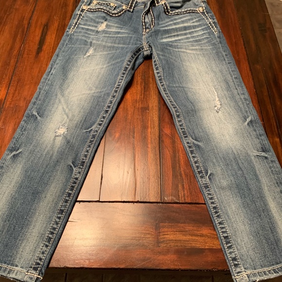 Miss Me Capris - Picture 4 of 6